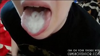 Глотание спермы покорные девушки